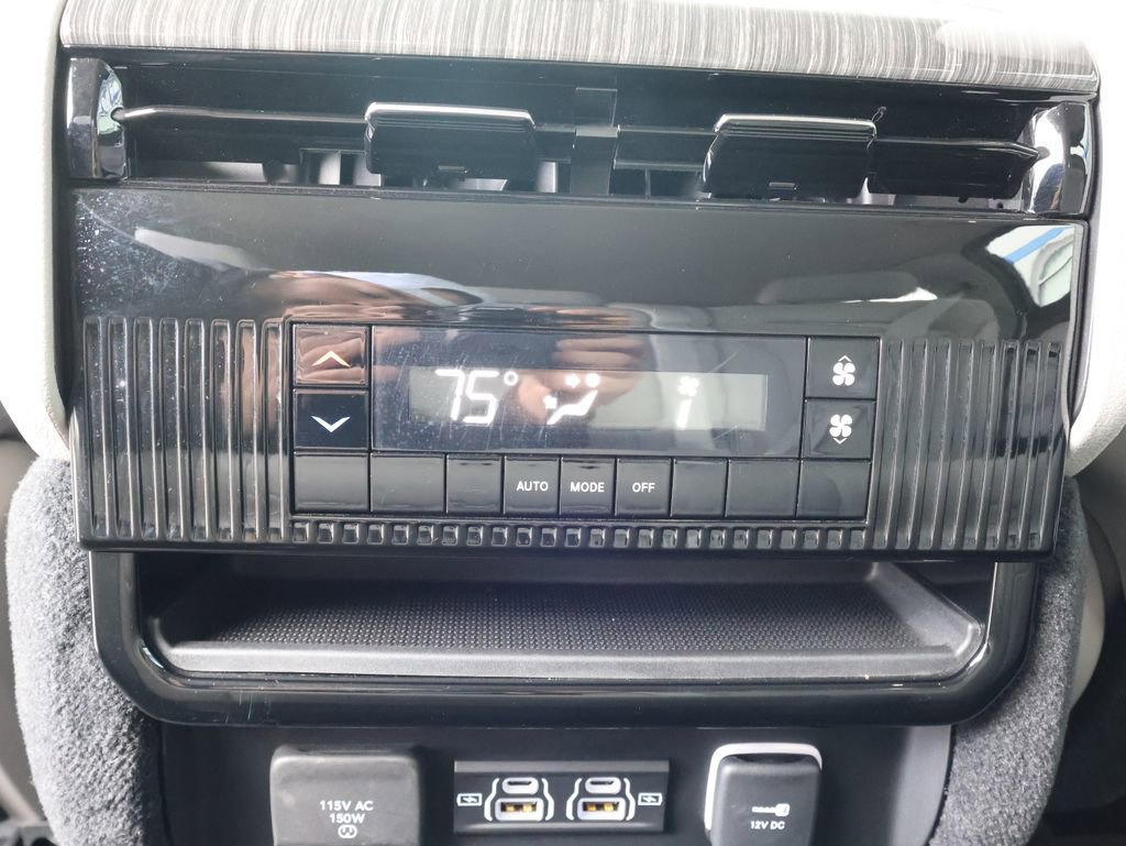 Used 2022 Jeep Wagoneer Series II image 26