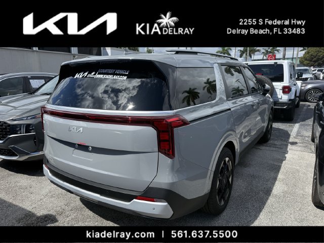 Used 2026 Kia Carnival EX FWD image 2