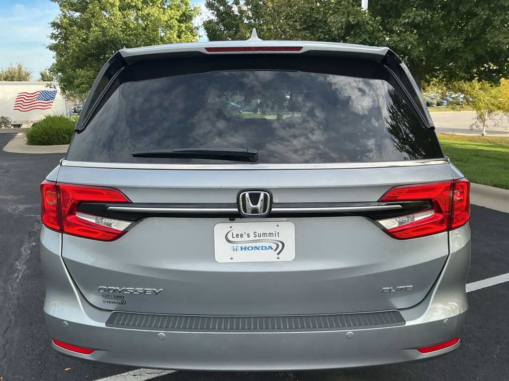 Used 2021 Honda Odyssey Elite image 11