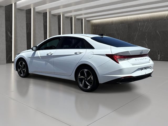 Used 2023 Hyundai Elantra Limited FWD image 4