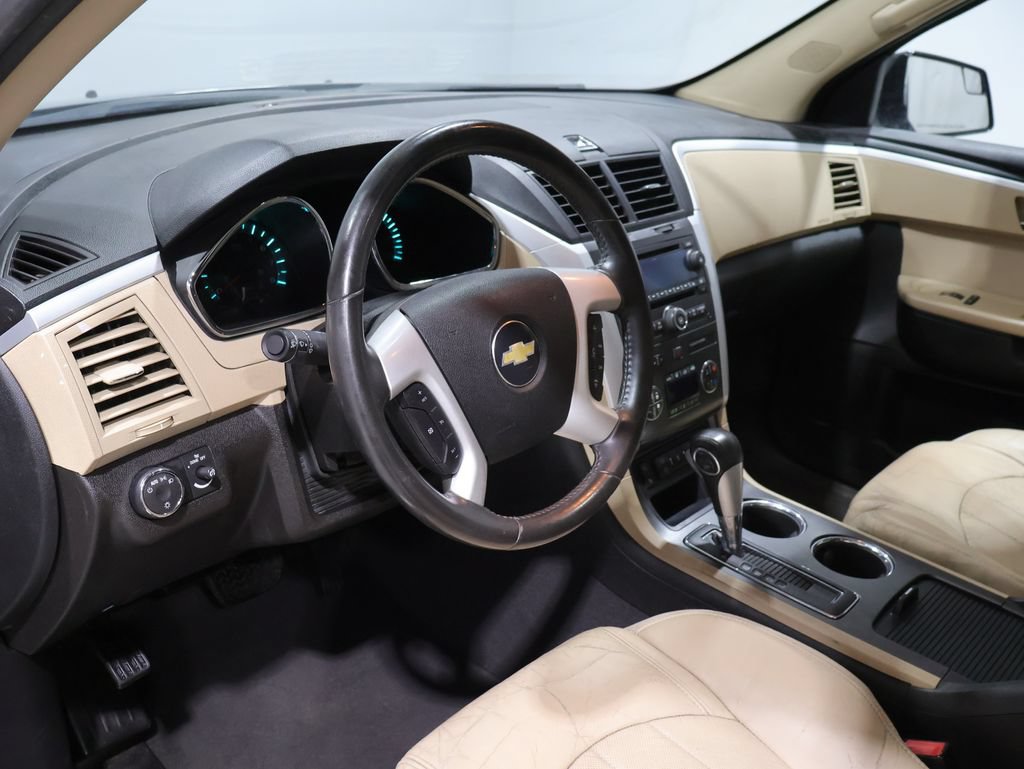 Used 2011 Chevrolet Traverse LTZ AWD/4WD image 26