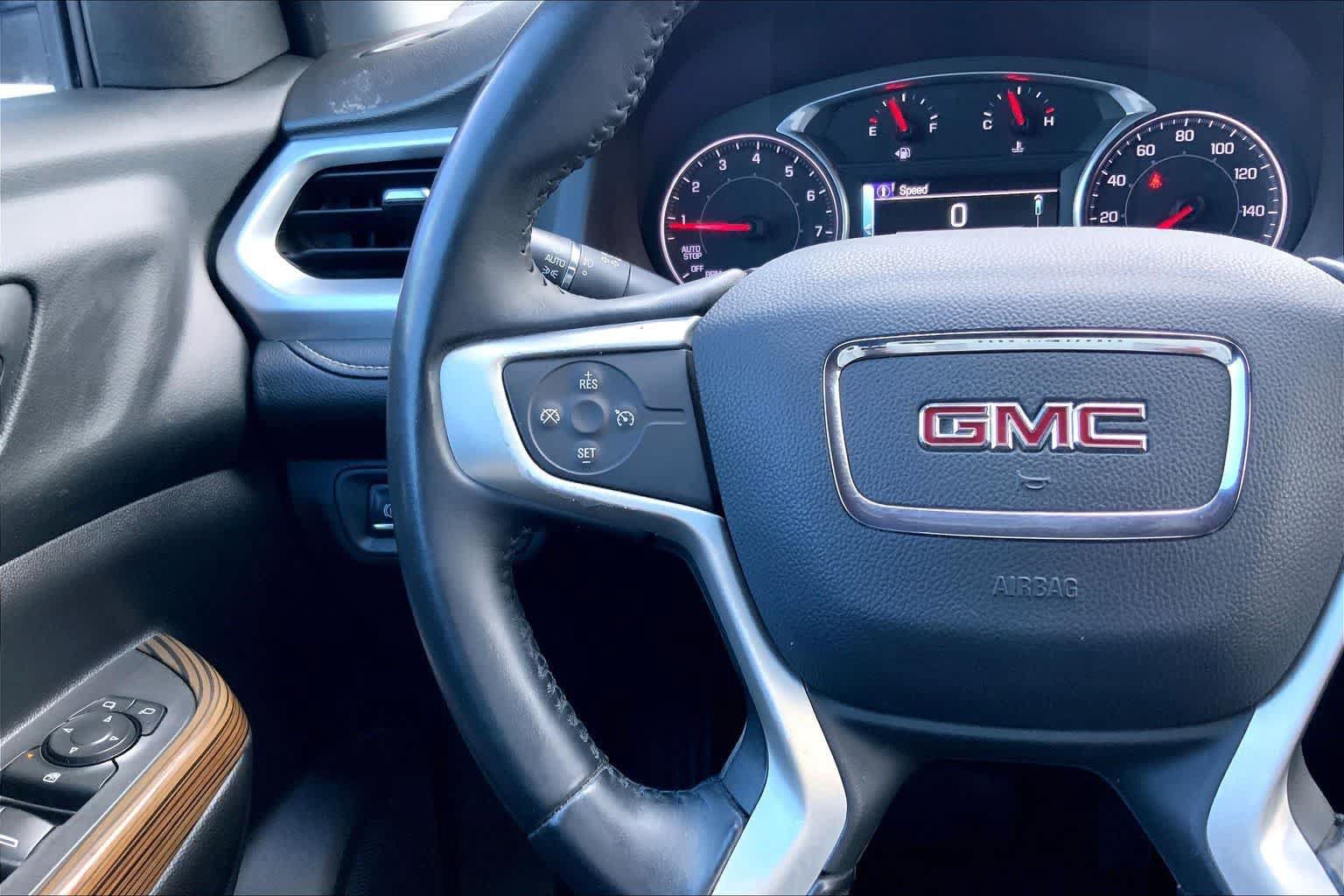 Used 2018 GMC Acadia SLE FWD image 24