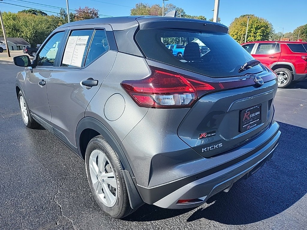 Used 2025 Nissan Kicks Play S image 5