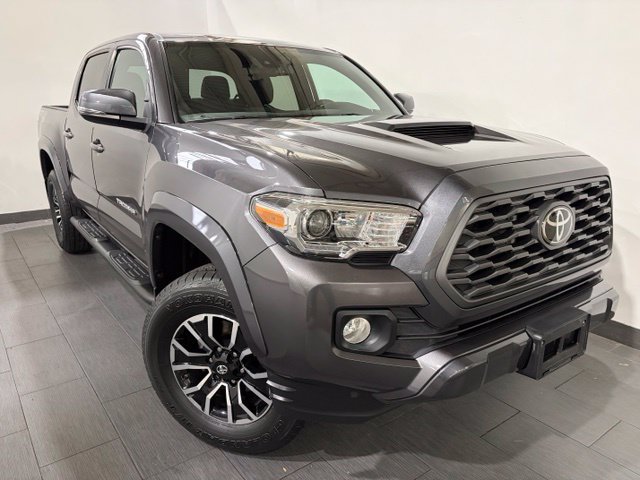 Used 2020 Toyota Tacoma TRD Sport w/ Technology Package AWD/4WD image 7