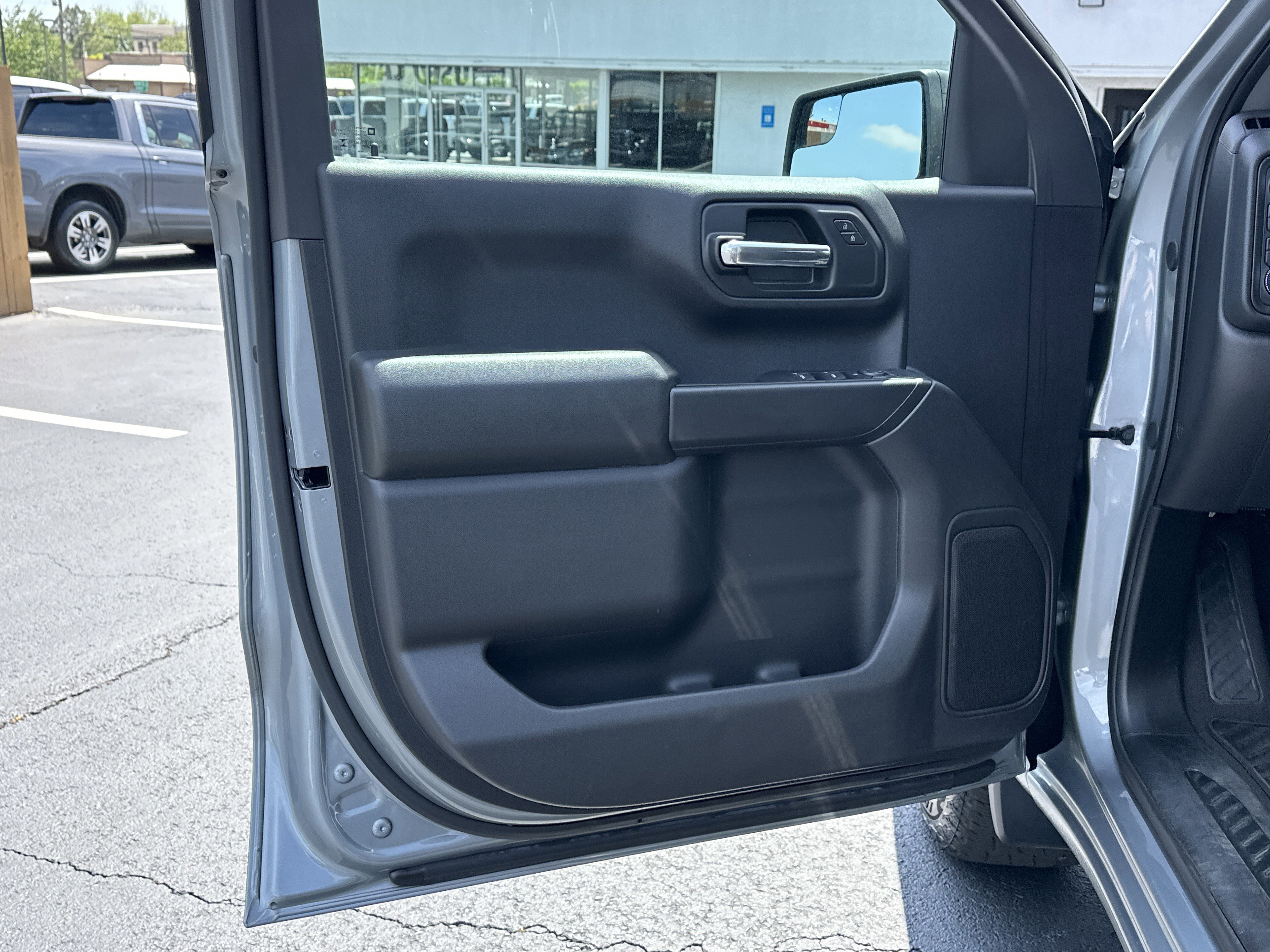 Used 2024 GMC Sierra 1500 Pro w/ Pro Value Package AWD/4WD image 10
