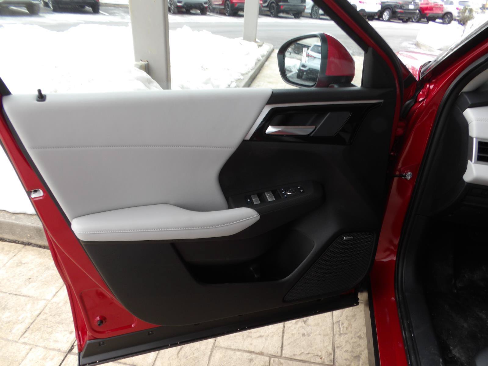 New 2026 Mitsubishi Outlander SE AWD/4WD image 18