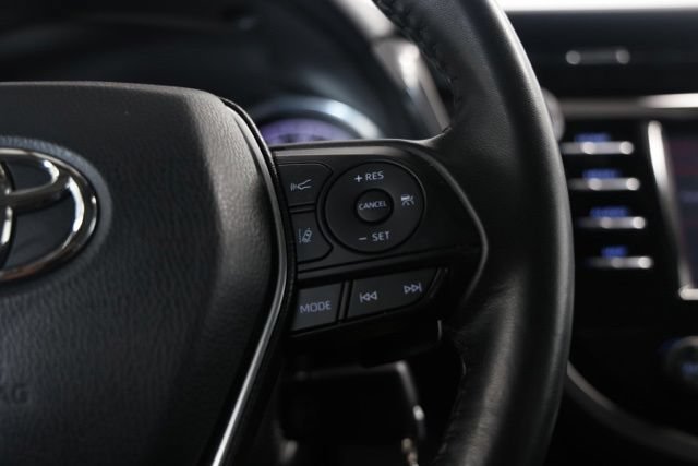 Used 2020 Toyota Camry SE FWD image 26