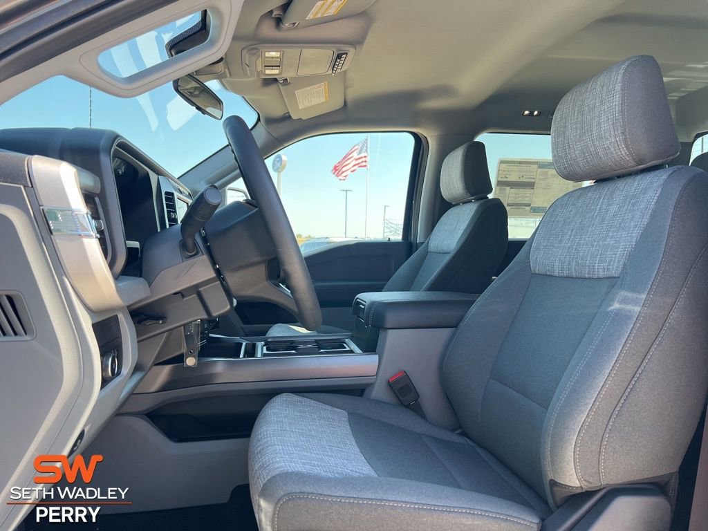 New 2026 Ford F250 XLT w/ FX4 Off-Road Package image 19