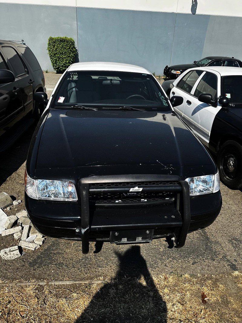 Used 2011 Ford Crown Victoria Police Interceptor w/ Trunk Pack image 1