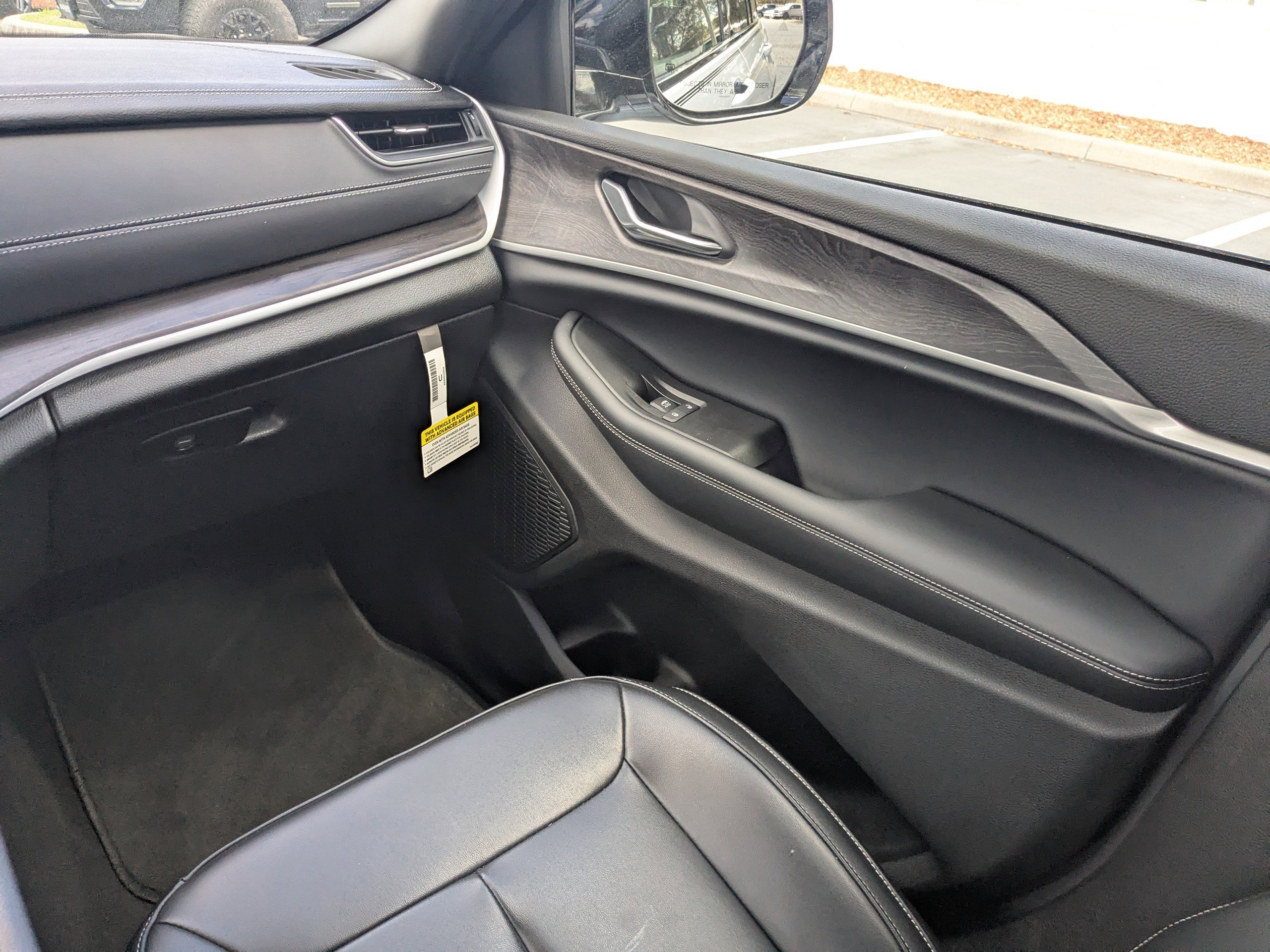 New 2025 Jeep Grand Cherokee Limited w/ Trailer Tow Package image 16