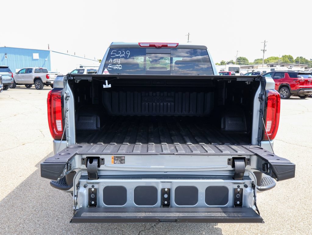 New 2026 GMC Sierra 1500 AT4 w/ AT4 Premium Package AWD/4WD image 6