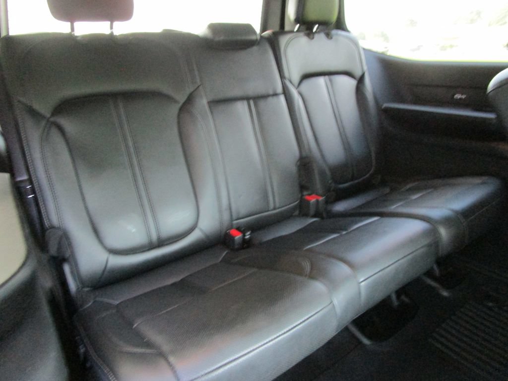 Used 2022 Jeep Wagoneer Series III AWD/4WD image 16