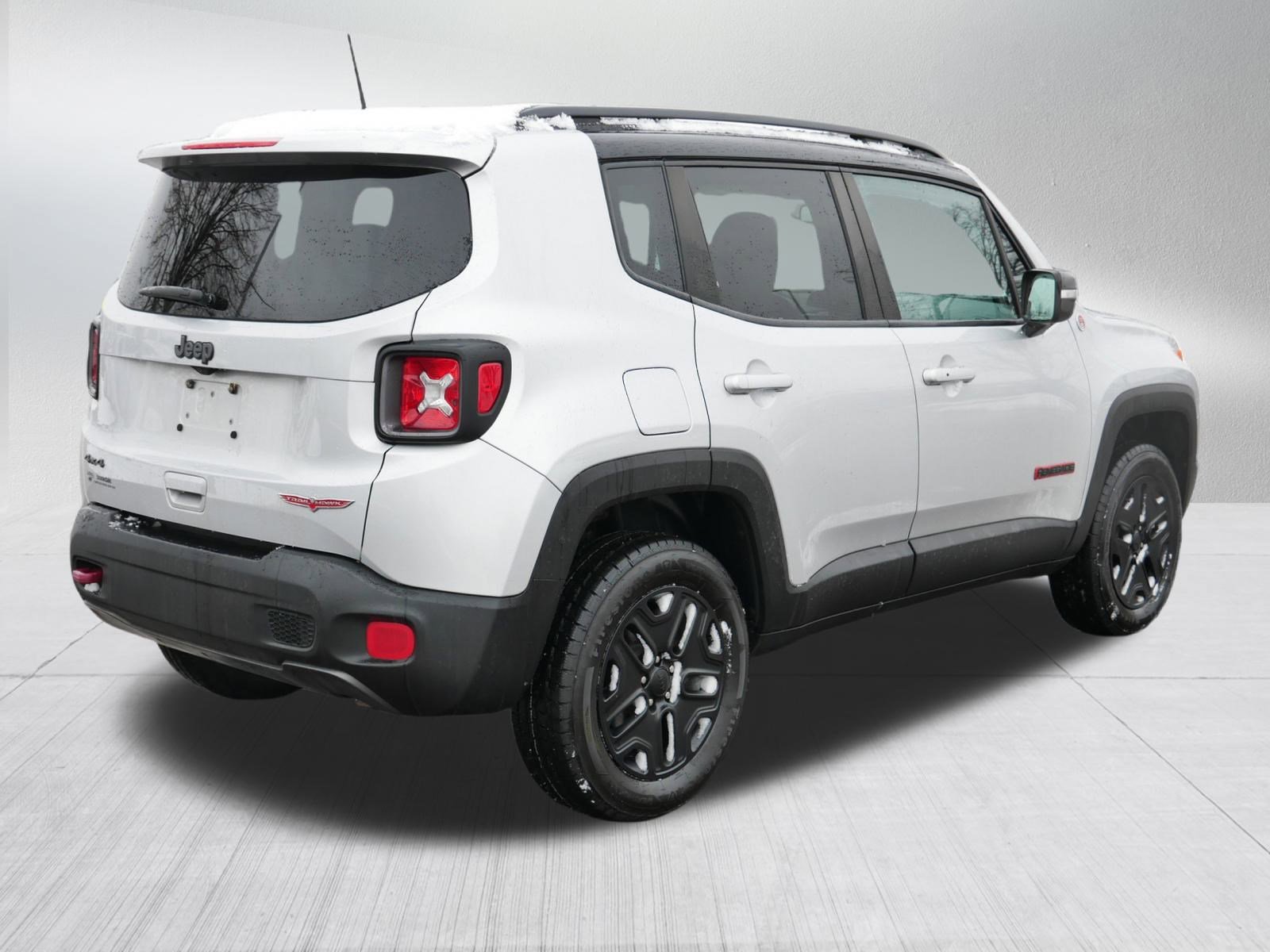 Used 2018 Jeep Renegade Trailhawk image 7