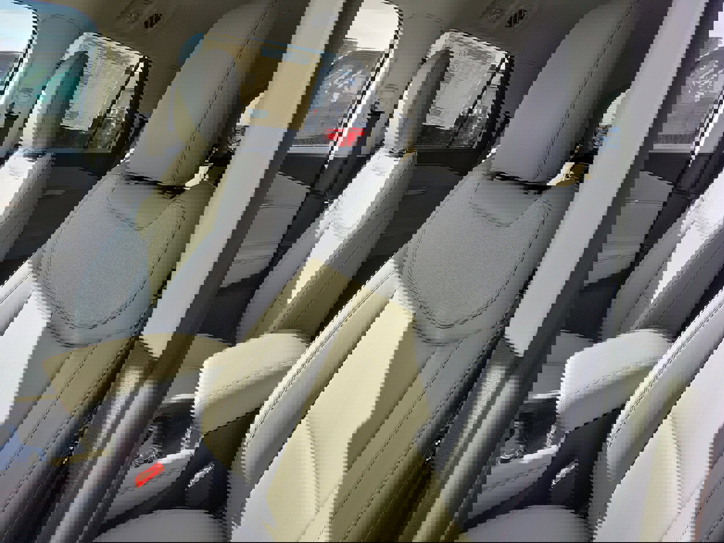 New 2026 Ford Explorer Active w/ Active Comfort Package image 20