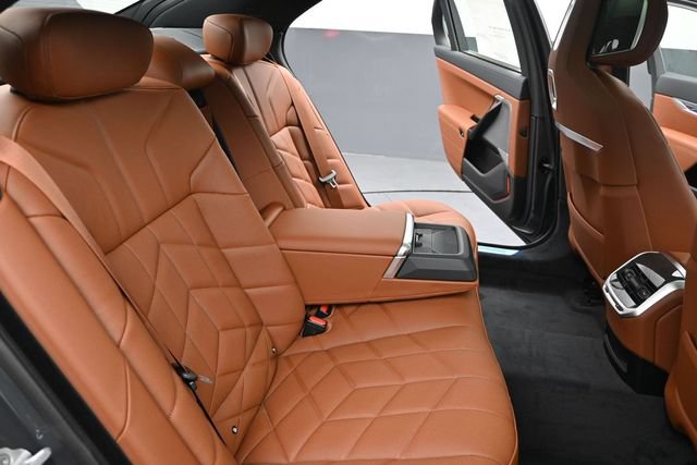 New 2026 BMW 760i xDrive AWD/4WD image 26