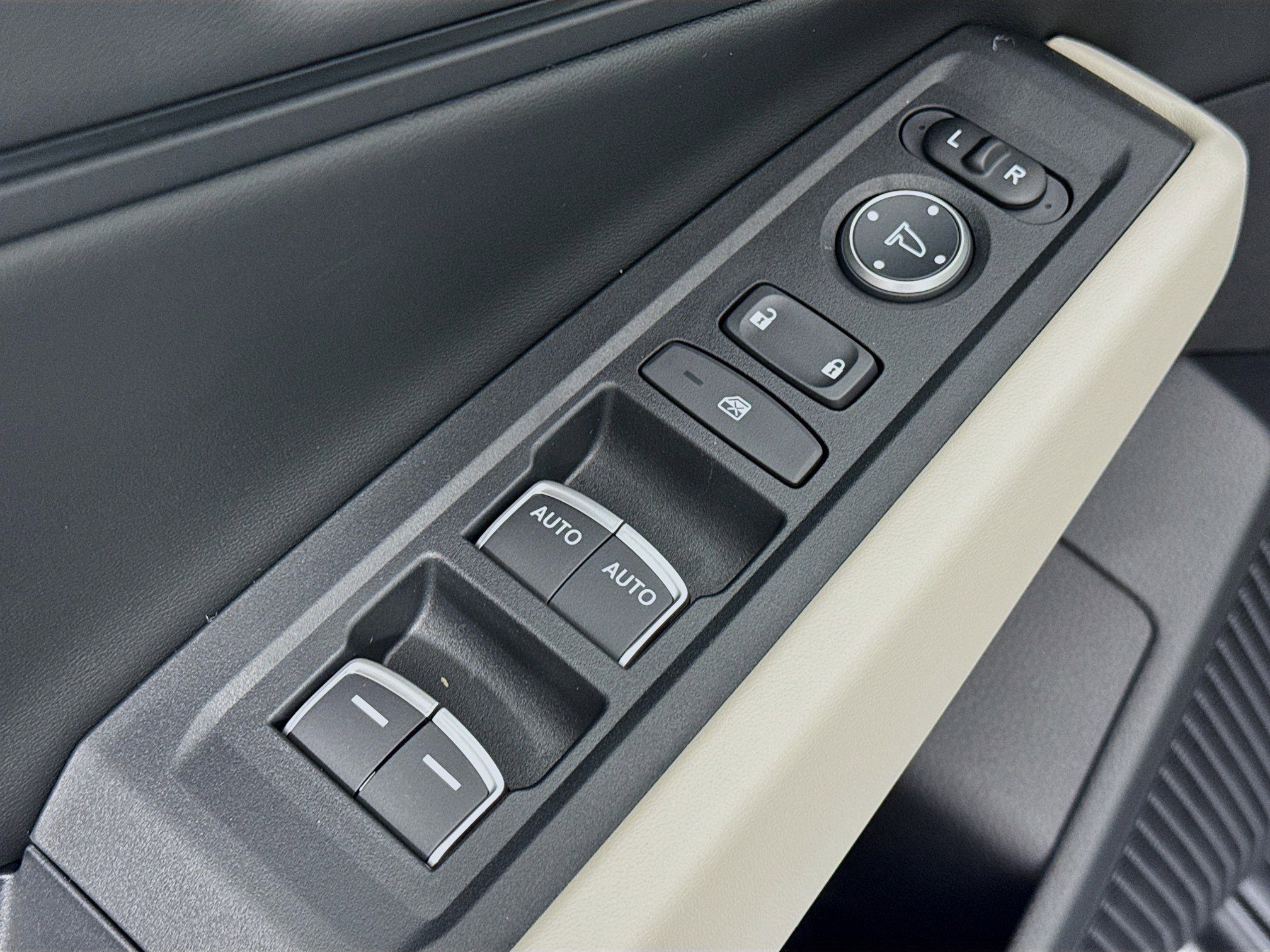 New 2026 Honda Accord SE image 17