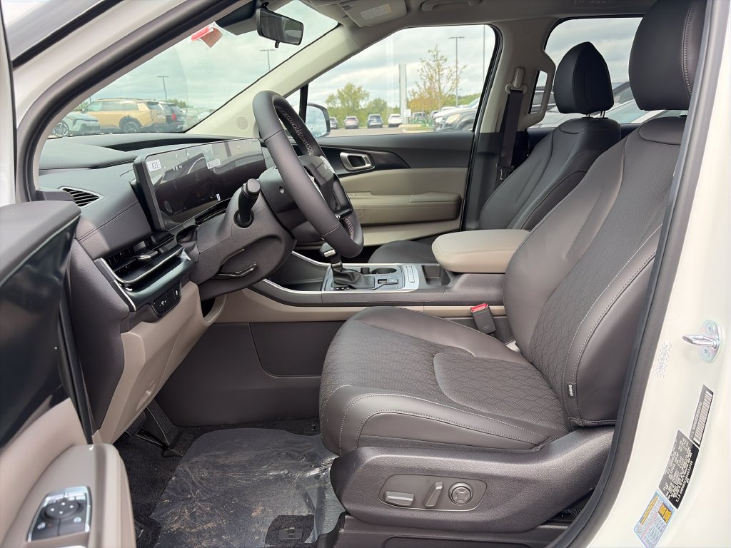 New 2027 Kia Carnival FWD image 14
