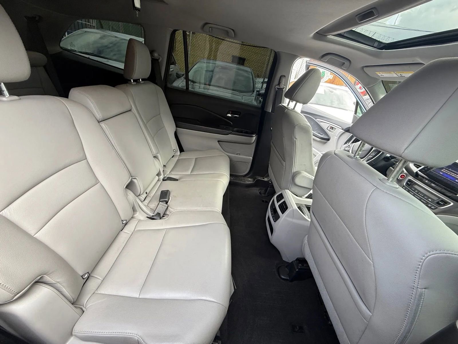 Used 2017 Honda Pilot EX-L image 25