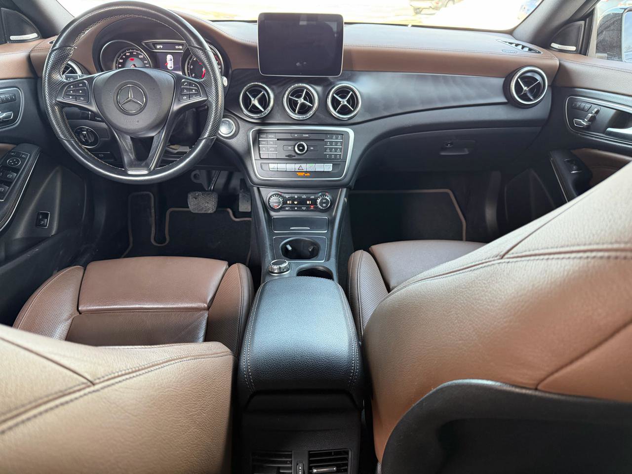 Used 2019 Mercedes-Benz CLA 250 4MATIC image 10