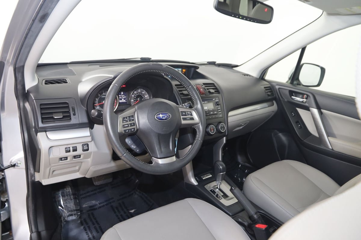 Used 2015 Subaru Forester 2.5i Limited AWD/4WD image 23