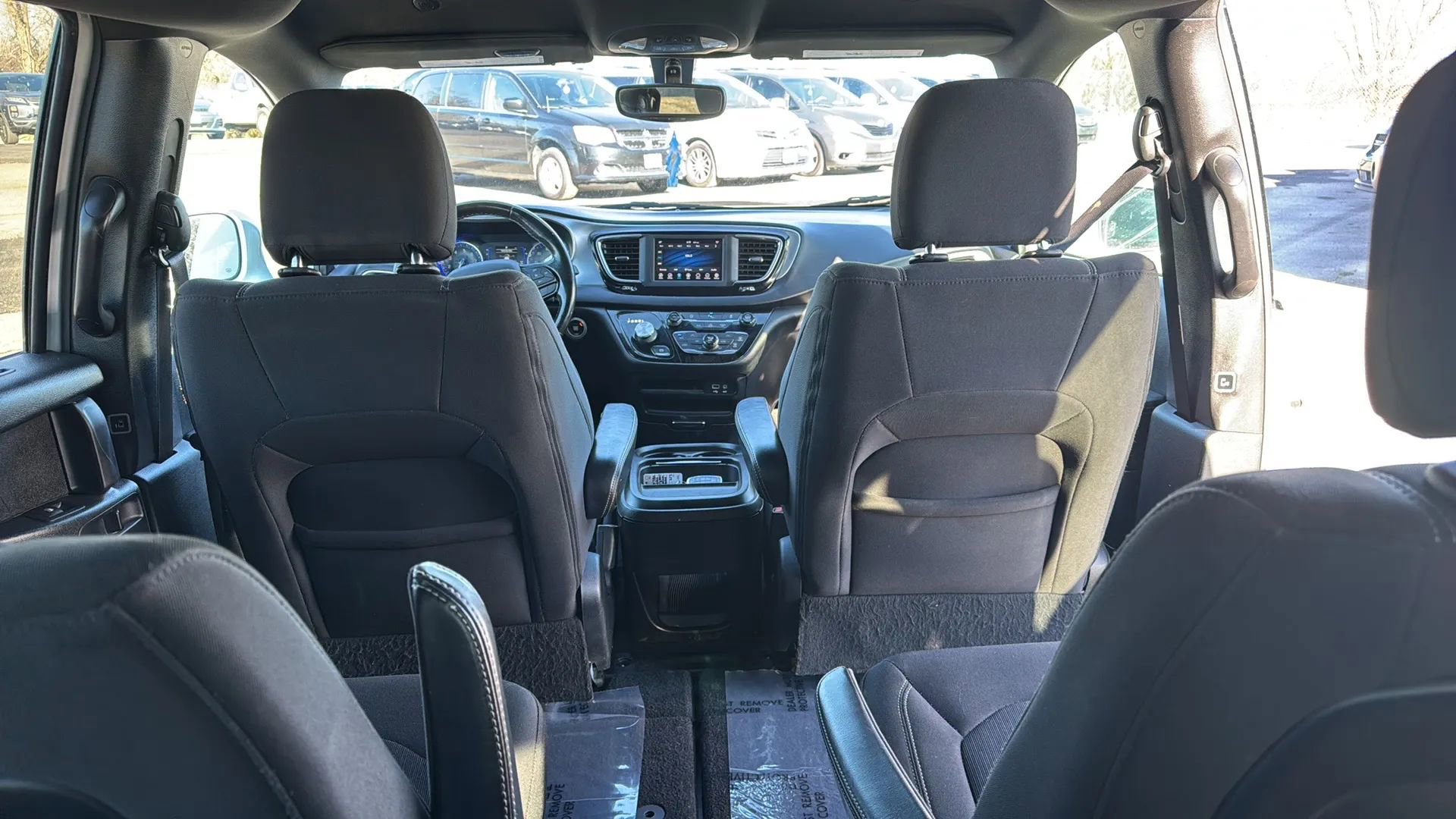 Used 2020 Chrysler Pacifica Touring w/ S Appearance Package FWD image 28