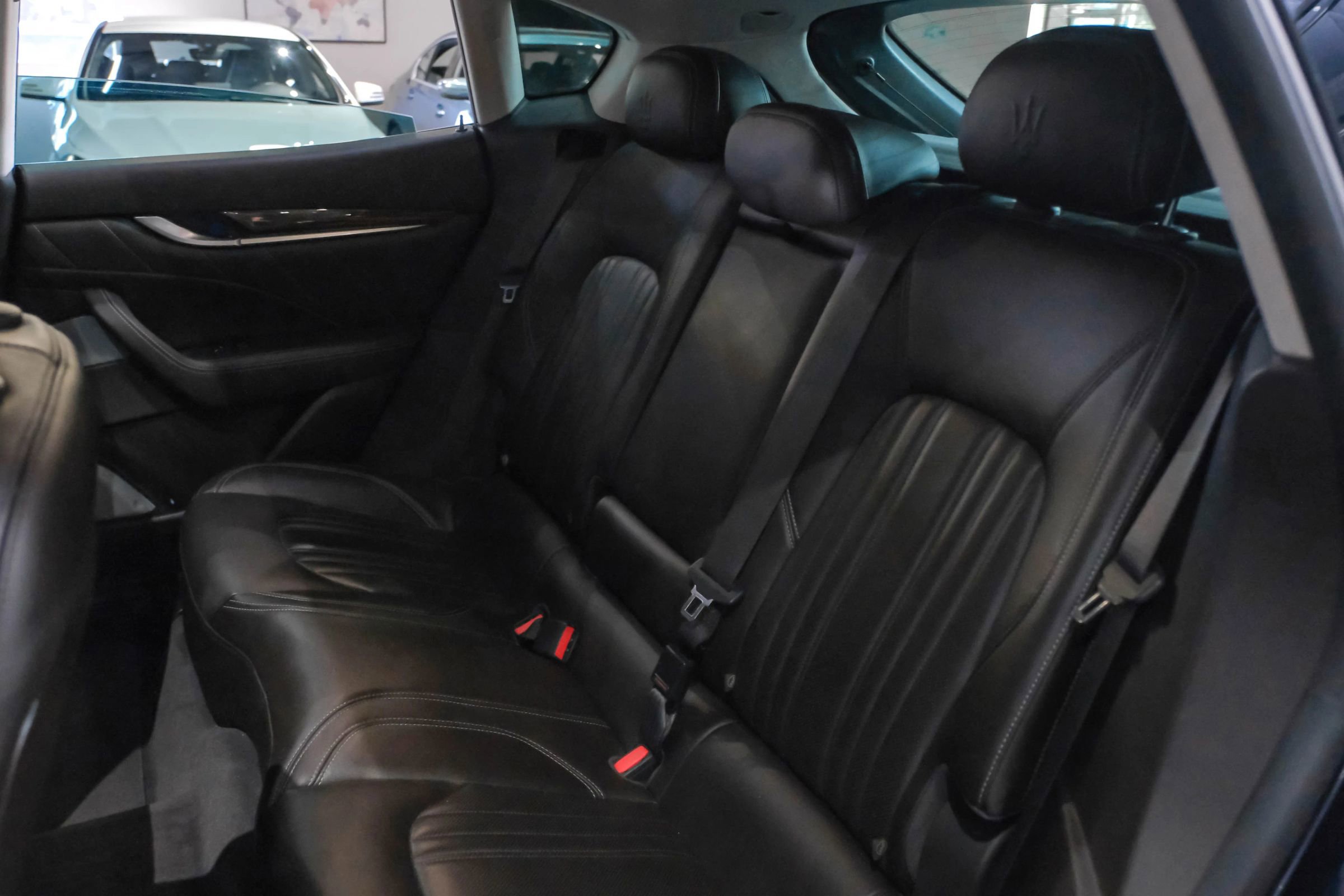 Used 2019 Maserati Levante GranLusso image 34