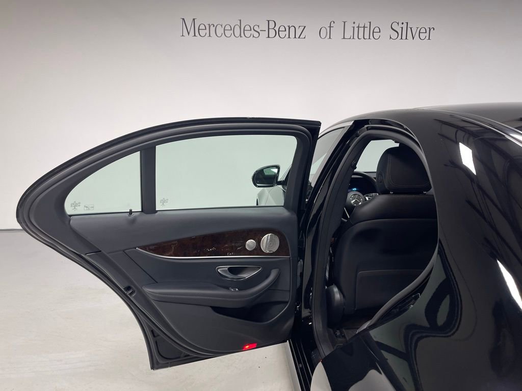 Used 2022 Mercedes-Benz E 450 4MATIC Sedan image 23