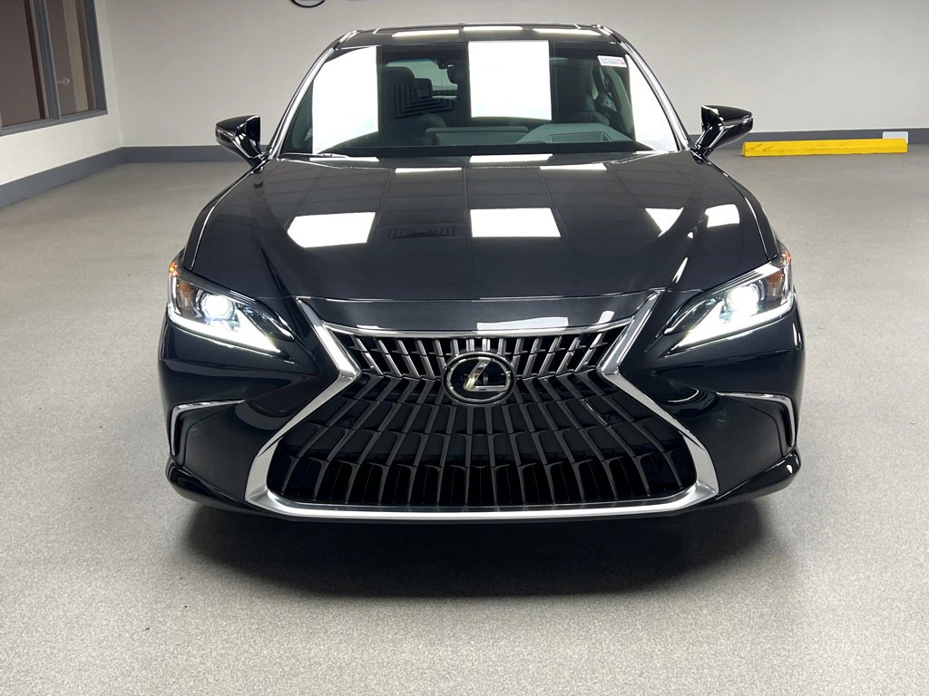 New 2025 Lexus ES 350 w/ Premium Package image 2