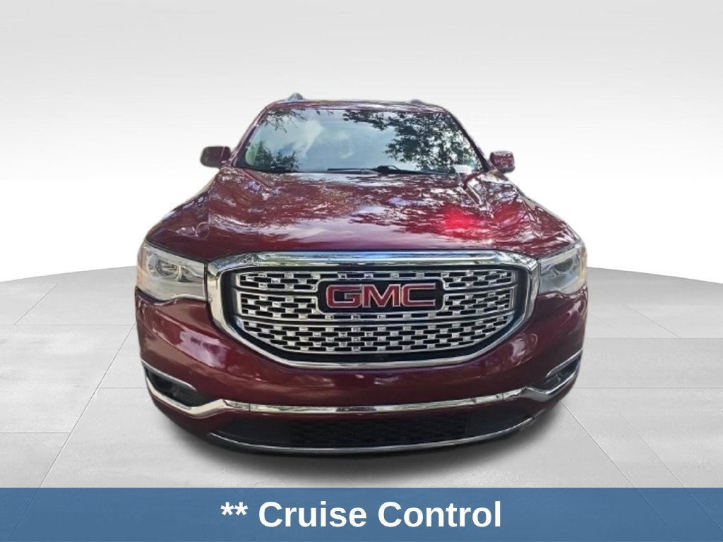 Used 2017 GMC Acadia Denali w/ Technology Package FWD image 9