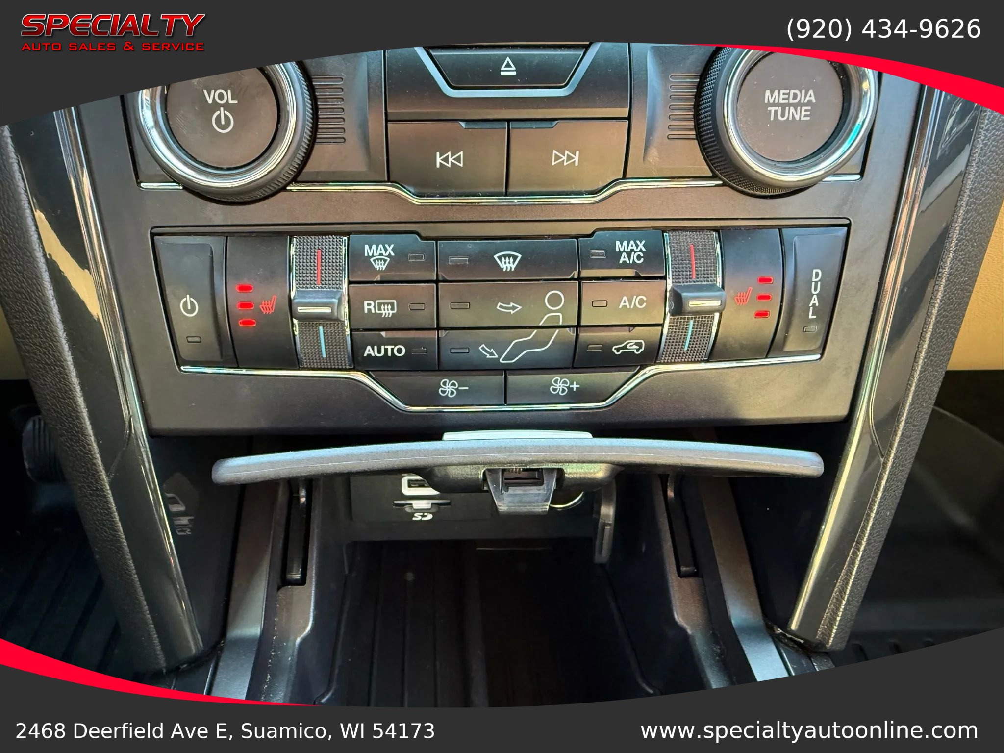 Used 2016 Ford Explorer XLT w/ Equipment Group 202A image 26