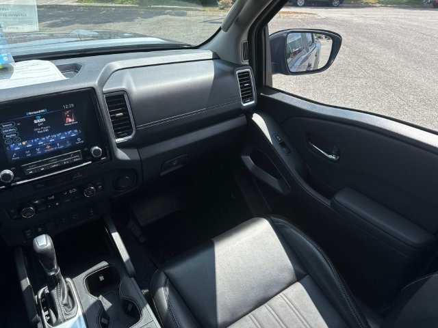 Used 2024 Nissan Frontier SL AWD/4WD image 19