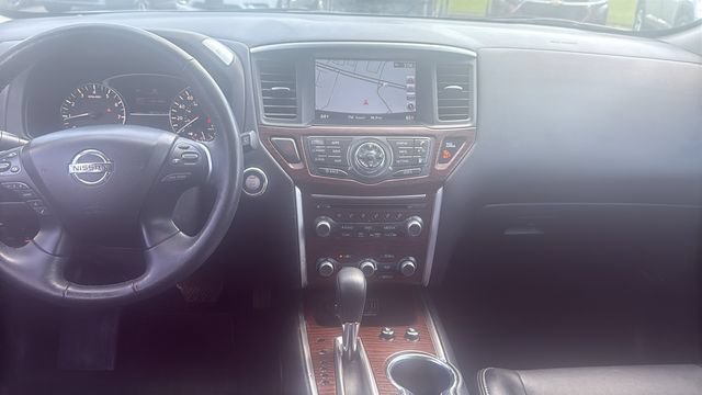 Used 2019 Nissan Pathfinder Platinum FWD image 27
