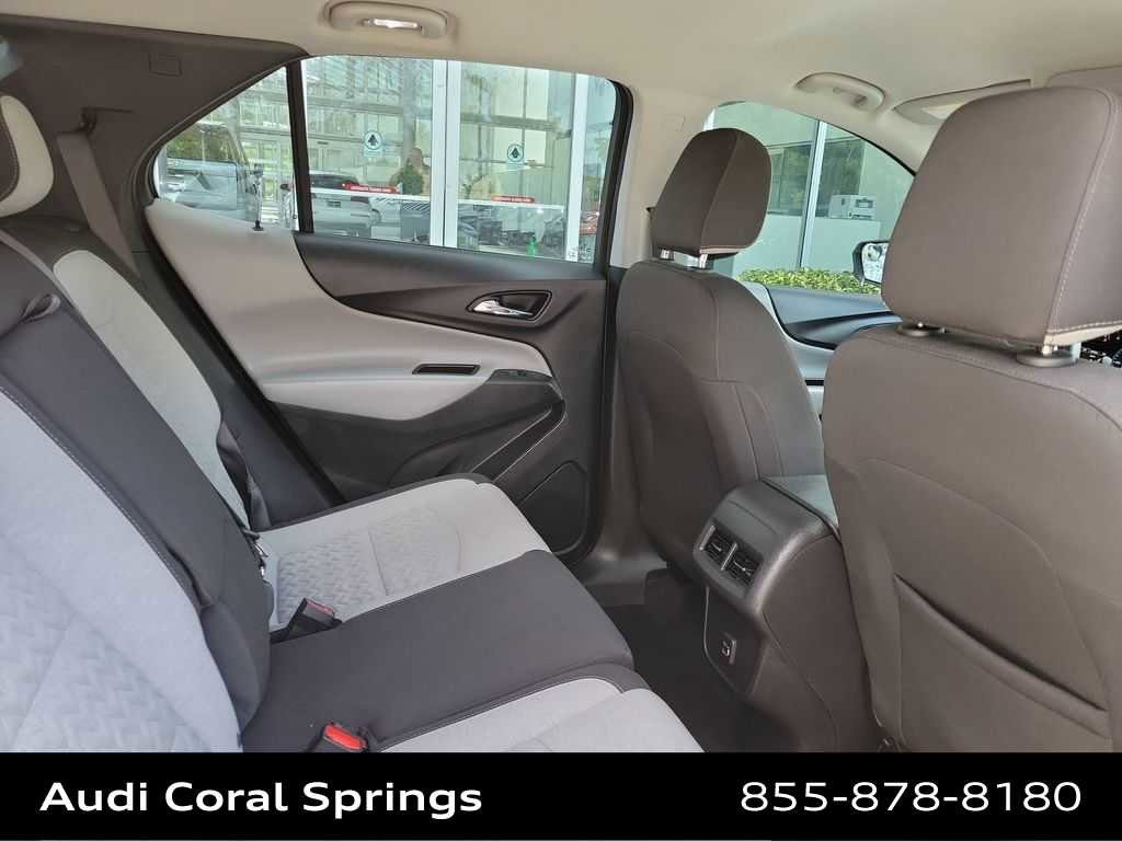 Used 2022 Chevrolet Equinox LS FWD image 21