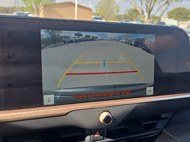 Used 2024 Toyota Crown Limited image 22