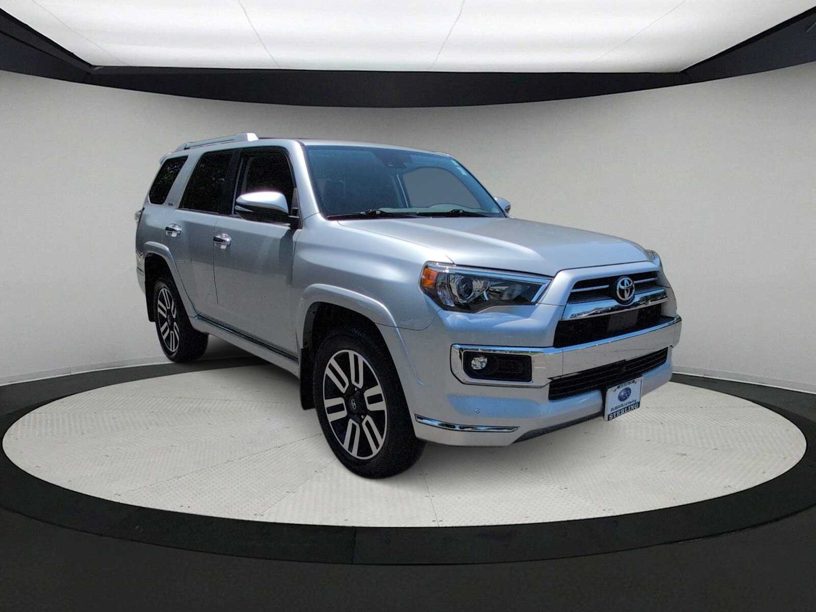 Used 2023 Toyota 4Runner Limited AWD/4WD image 2
