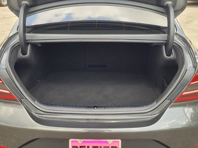 Used 2022 Genesis G70 2.0T image 11