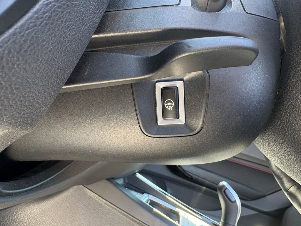 Used 2021 BMW 230i xDrive Convertible w/ Premium Package image 28