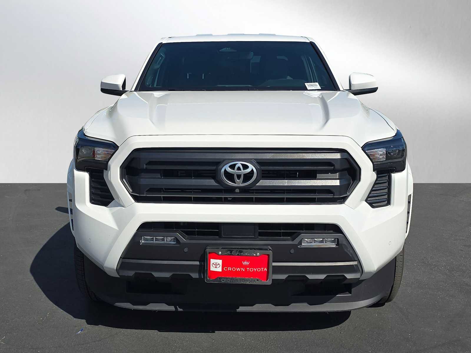 Certified 2025 Toyota Tacoma SR5 w/ SR5 Upgrade Package AWD/4WD image 8