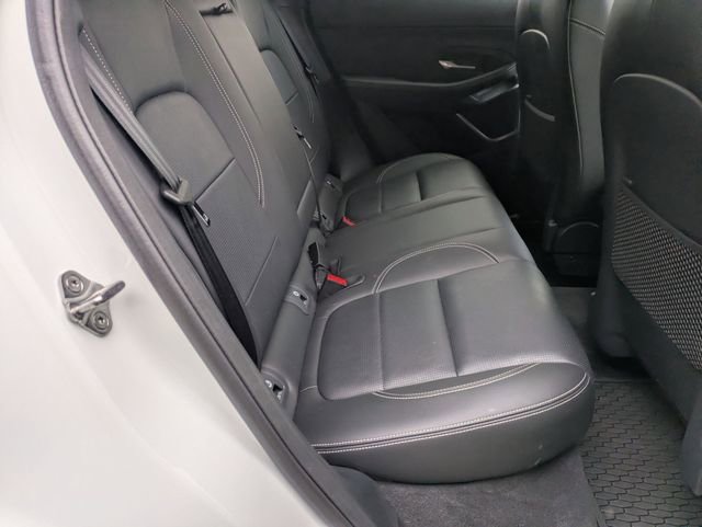 Used 2024 Jaguar E-PACE R-Dynamic SE image 17