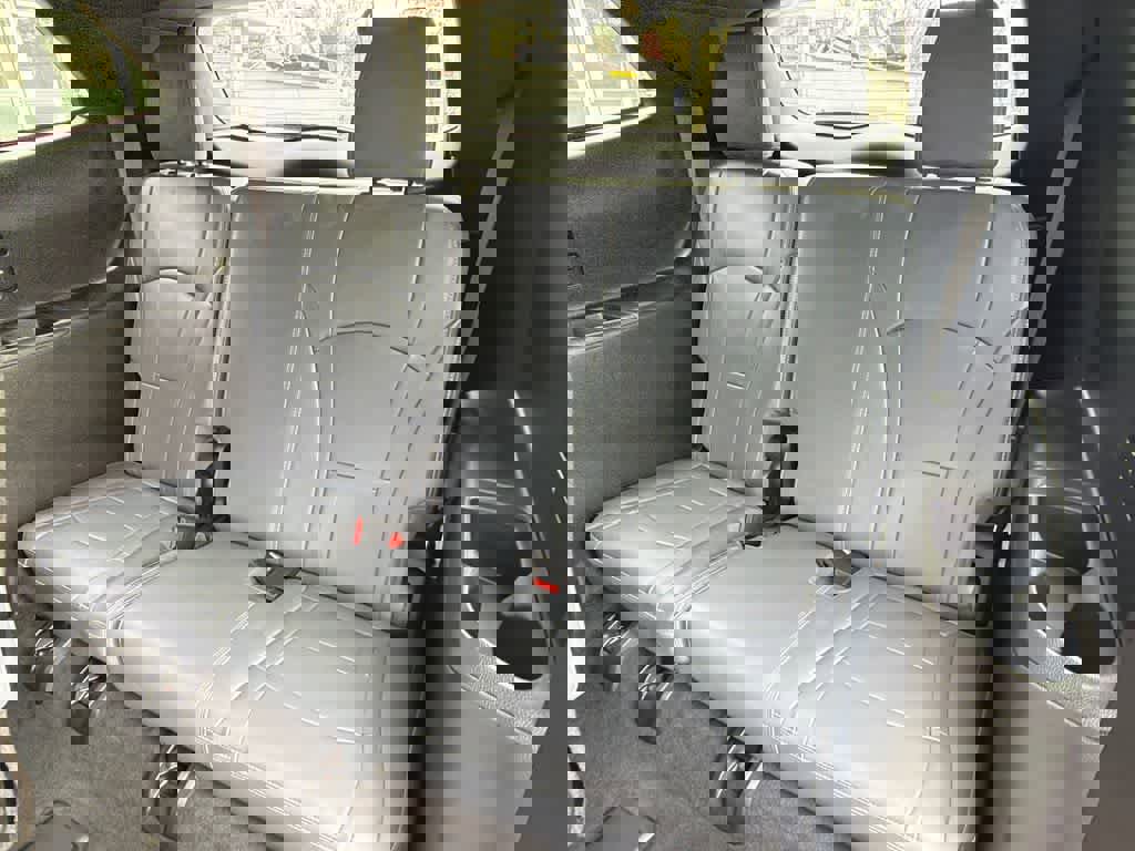 Used 2023 Buick Enclave Essence w/ Experience Buick Package image 19