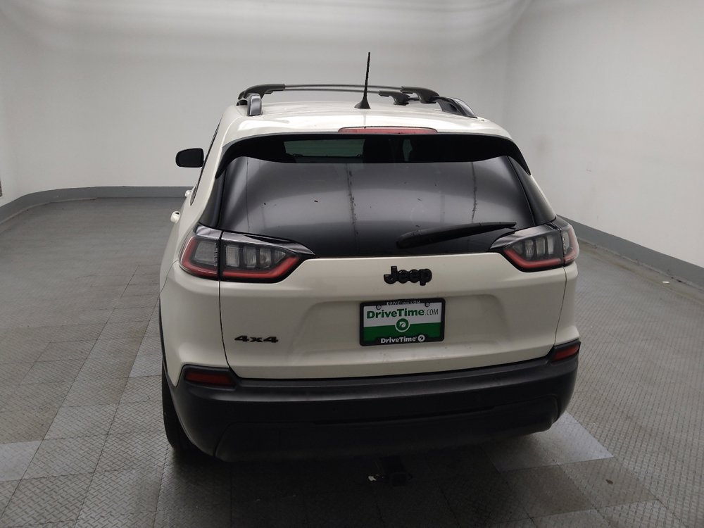 Used 2019 Jeep Cherokee Latitude Plus AWD/4WD image 6