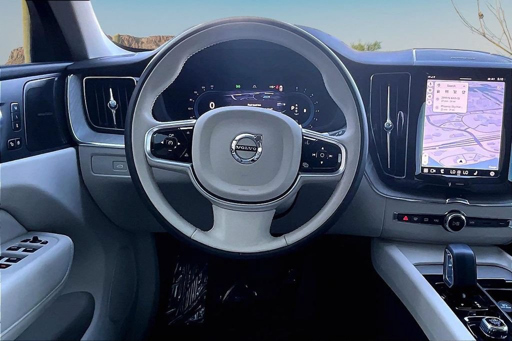 Used 2023 Volvo XC60 B5 Plus AWD/4WD image 5