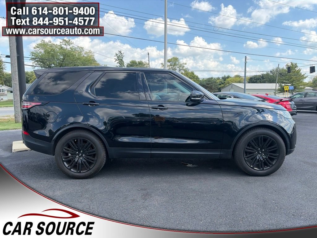 Used 2017 Land Rover Discovery First Edition AWD/4WD image 4