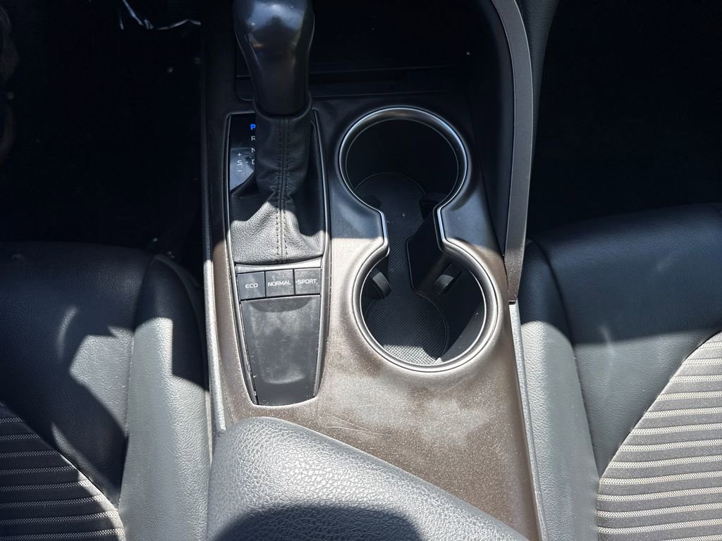 Used 2023 Toyota Camry SE FWD image 22