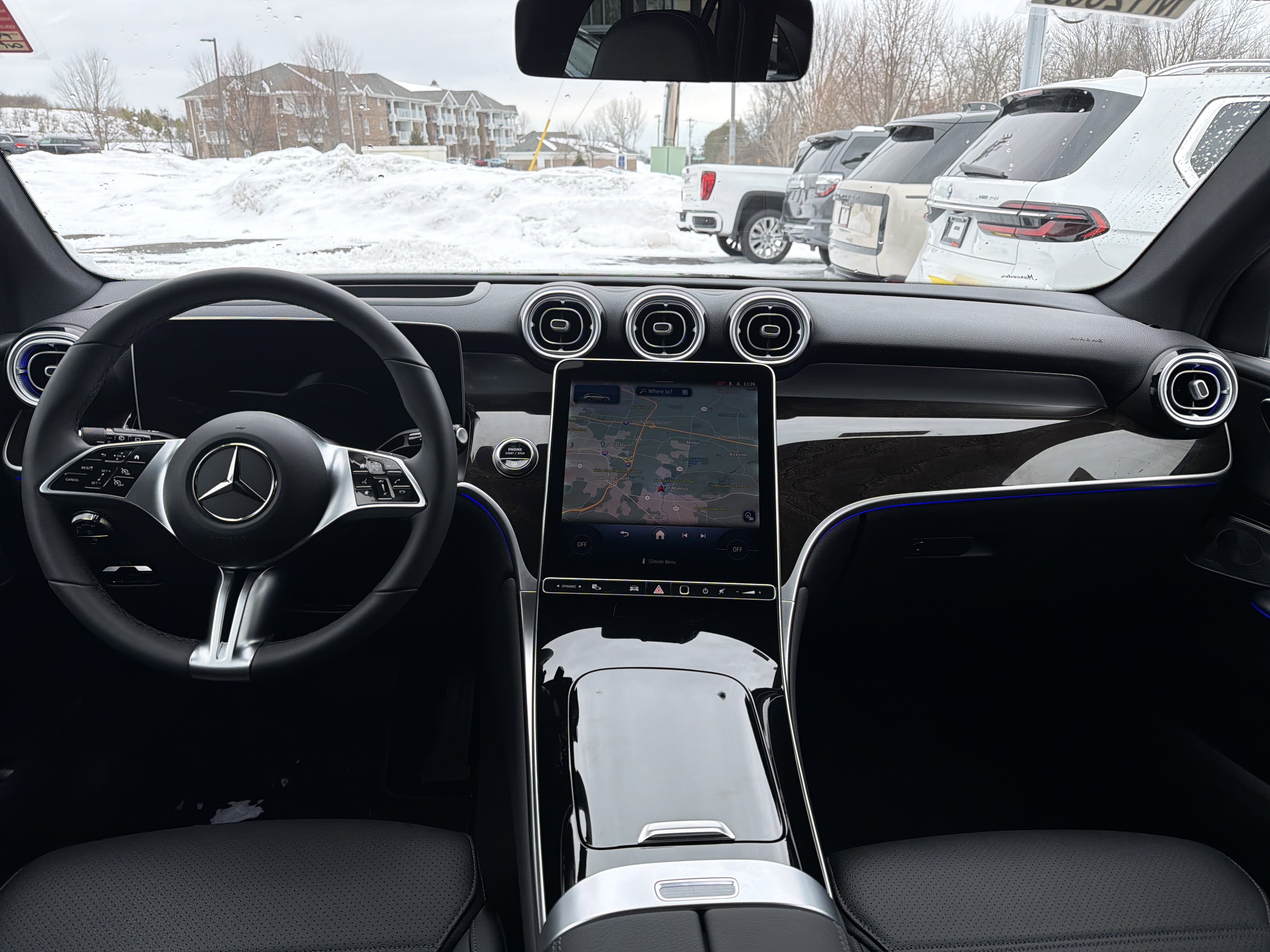 Used 2026 Mercedes-Benz GLC 300 4MATIC image 11