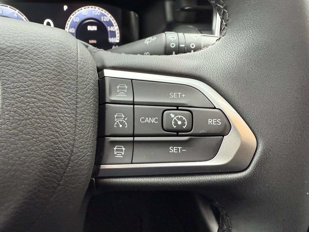 New 2026 Jeep Compass Limited w/ Sun, Sound & Navigation Group AWD/4WD image 23
