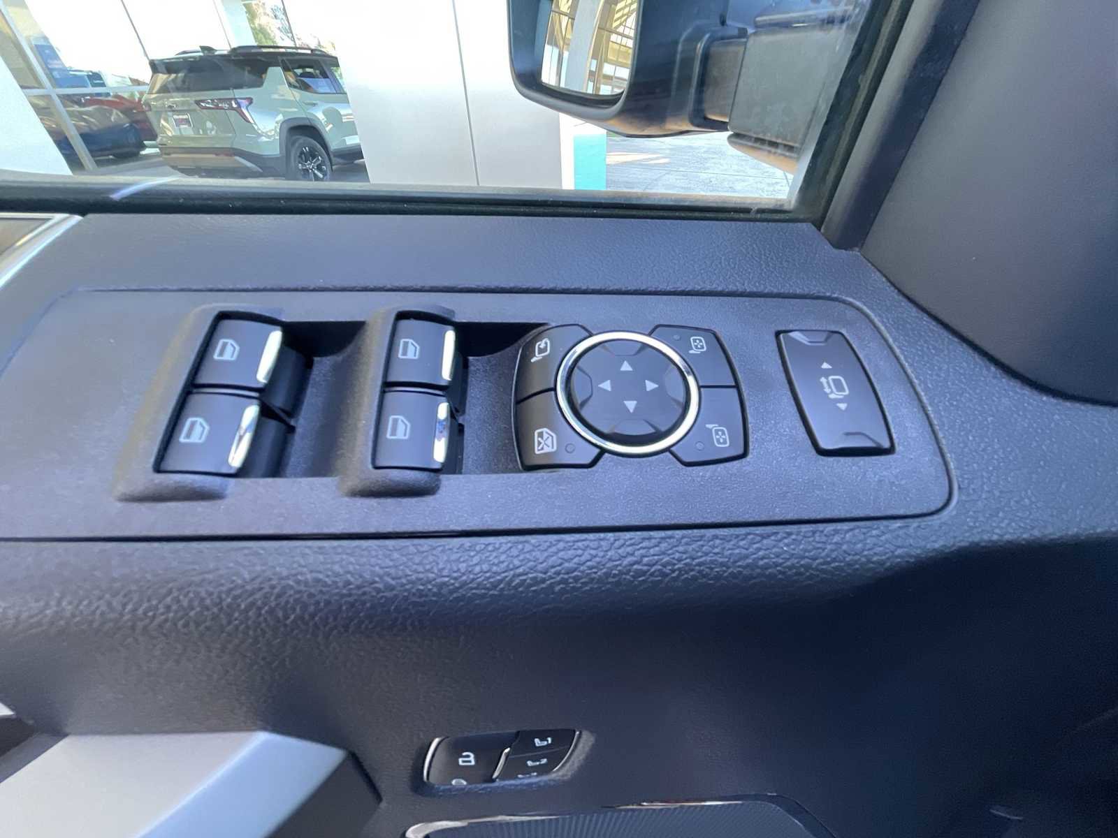 Used 2022 Ford F250 Lariat w/ Black Appearance Package image 24