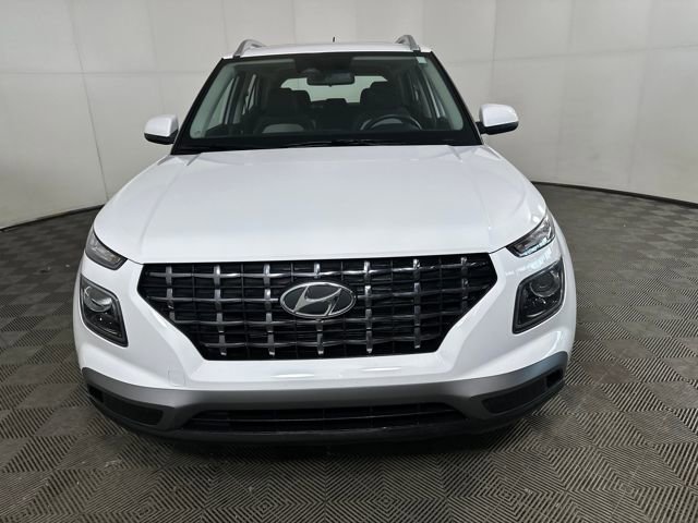 Certified 2023 Hyundai Venue SEL image 8