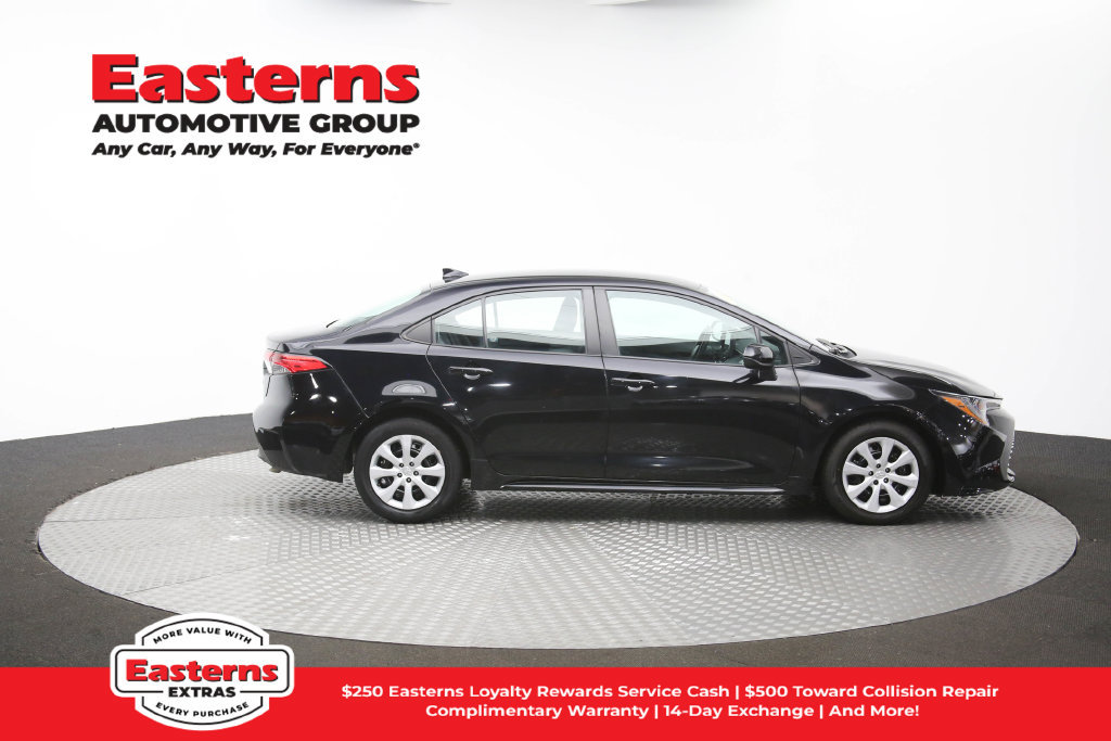 Used 2024 Toyota Corolla LE FWD image 44