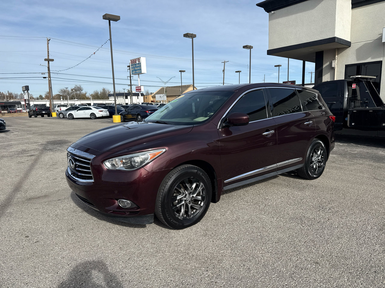 Used 2013 INFINITI JX35 AWD w/ Premium Pkg image 2